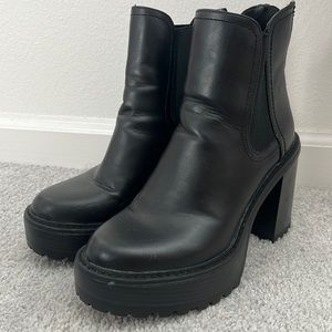 MADDEN GIRL KAMORA BLACK PLATFORM BOOTIES 9